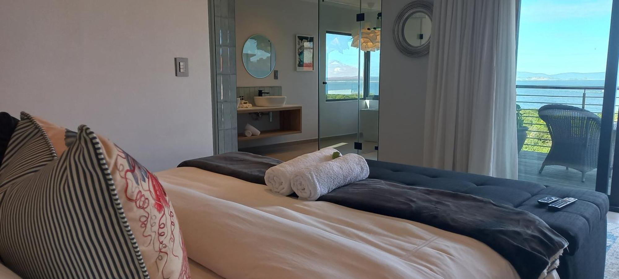 The Whale'S Tale Guesthouse เฮอร์มานุส ภายนอก รูปภาพ